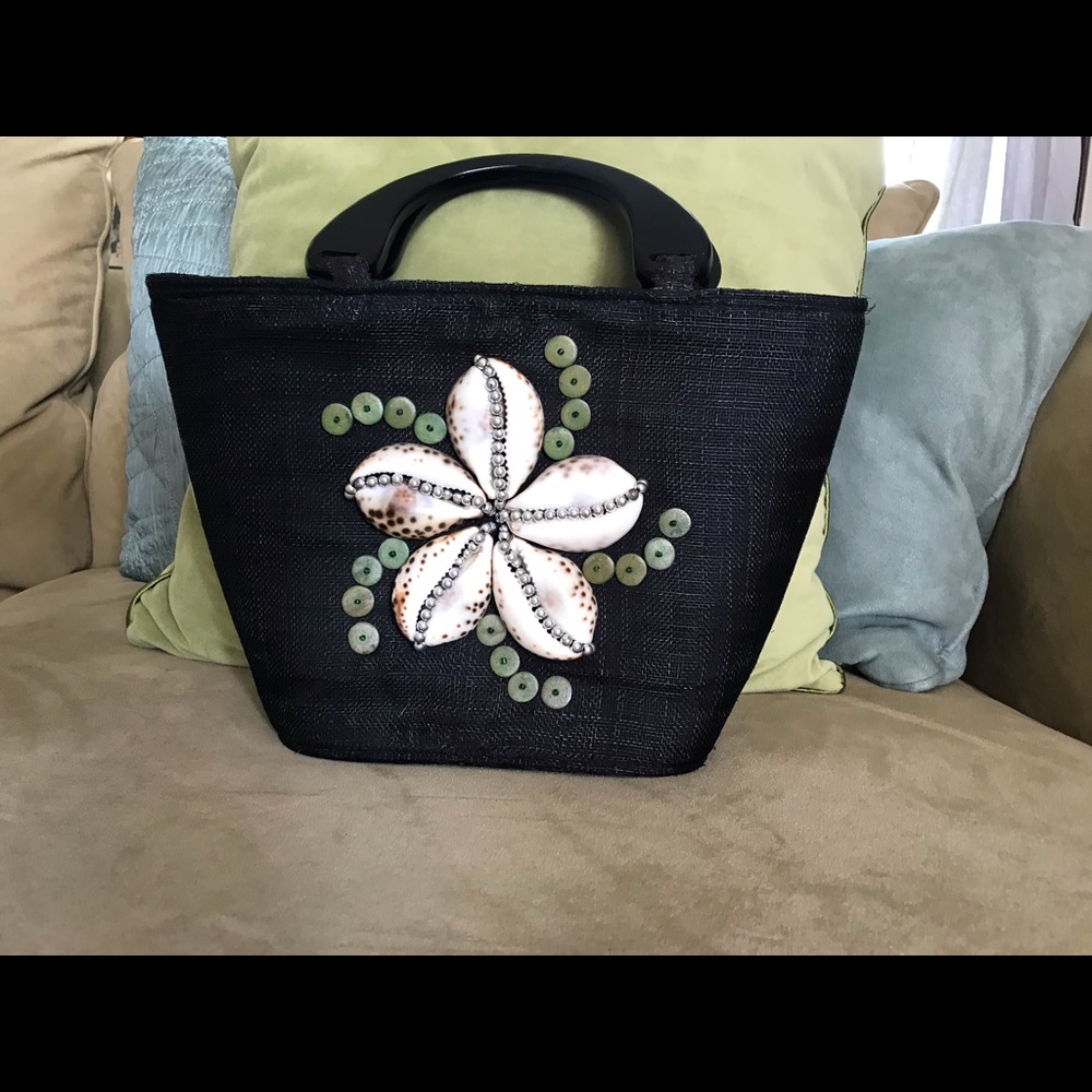 Vintage straw handbag
